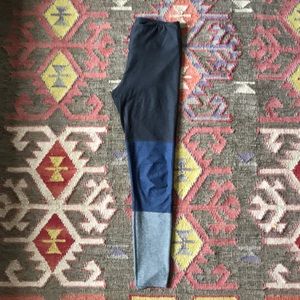 Outdoor Voices 3 Tone Leggings